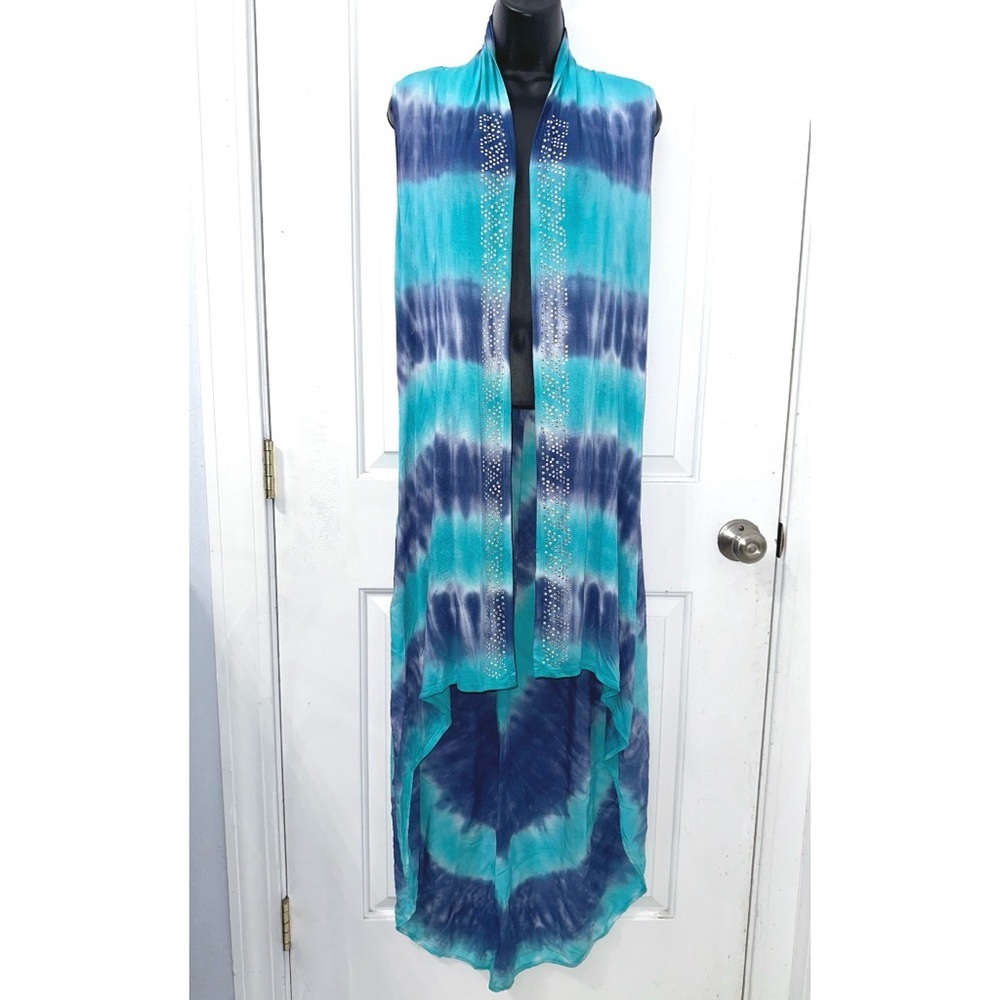 VOCAL sleeveless tie-dye Vest/Shawl w/ a high-low hem & rhinestone embellishment